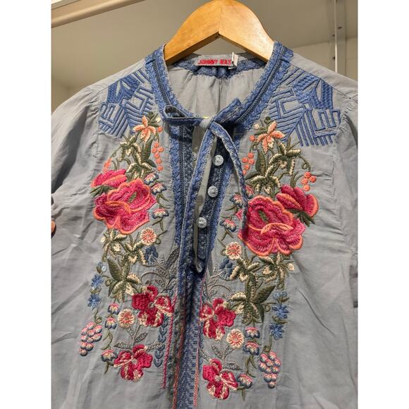 Johnny Was Tops - NWOT JOHNNY WAS Embroidered Top Sz S